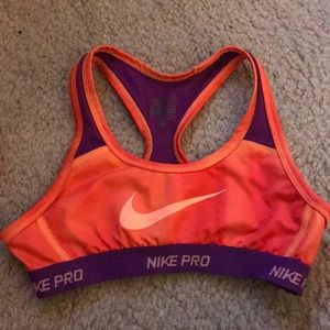 Youth small Nike pro sports bra
